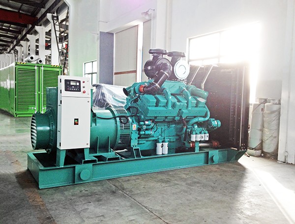 康明斯系列柴油发电机组 600KW-800KW